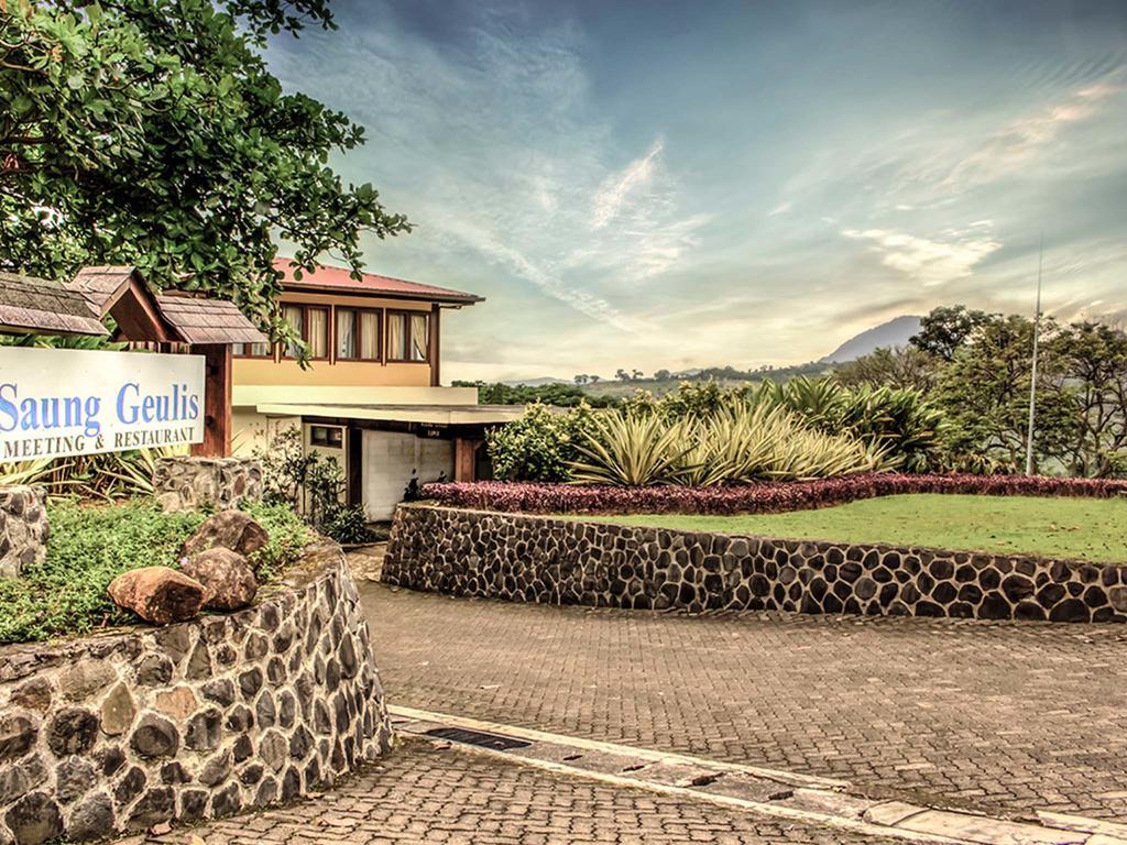 Gunung Geulis Cottages Managed By Royal Tulip Bogor Extérieur photo